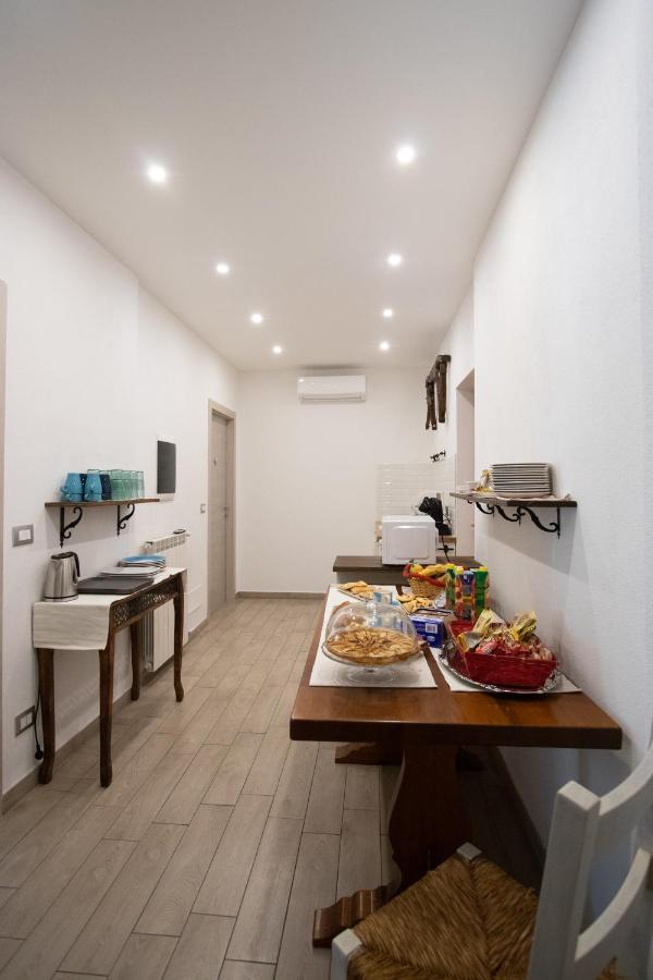 Un Posto Al Sole Bed & Breakfast Molino Nuovo  Ngoại thất bức ảnh